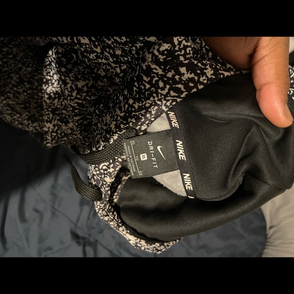 Nike tech hoodie - Picture 2 of 3